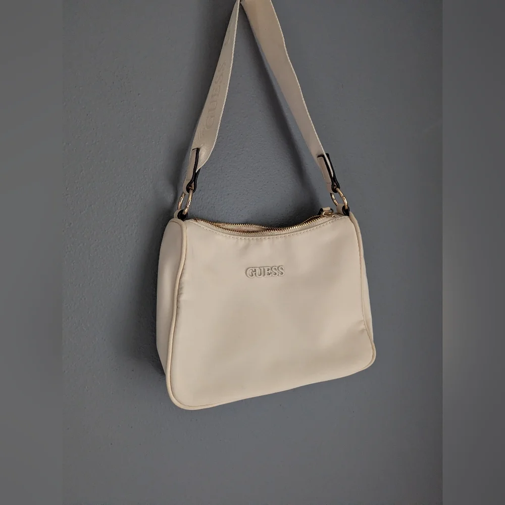GUESS Cream Shoulder Bag